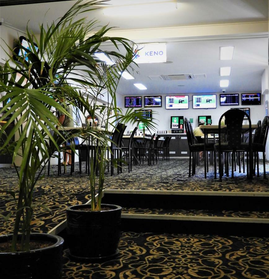 Railway Hotel Bundaberg Eksteriør bilde